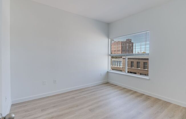 1 bed, 1 bath, 706 sqft, $1,275, Unit 310