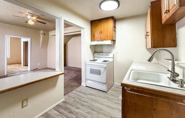 Fourth Avenue Six-Plex