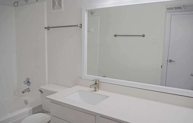 1 bed, 1 bath, 651 sqft, $1,190