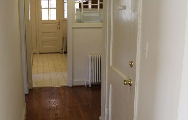 2 beds, 1 bath, 755 sqft, $1,895, Unit 416 #3