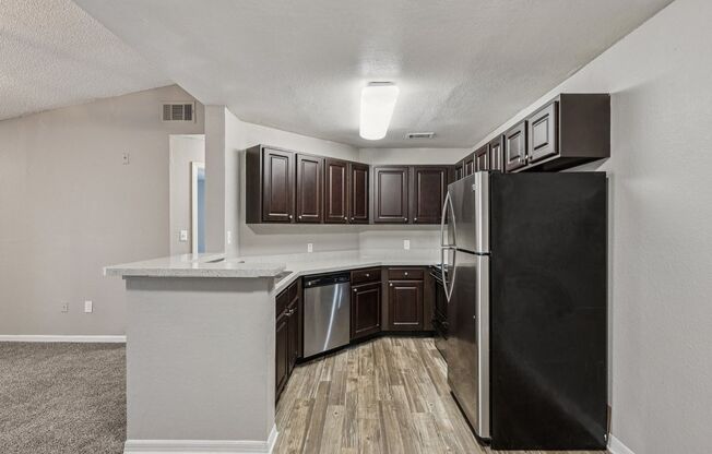 2 beds, 2 baths, 966 sqft, $1,499, Unit 07-303