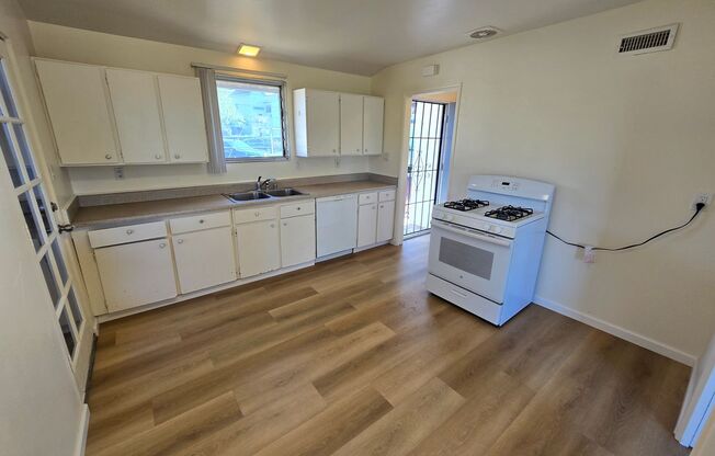**Beautiful 4-Bedroom Home on Serene Canyon View Lot!**