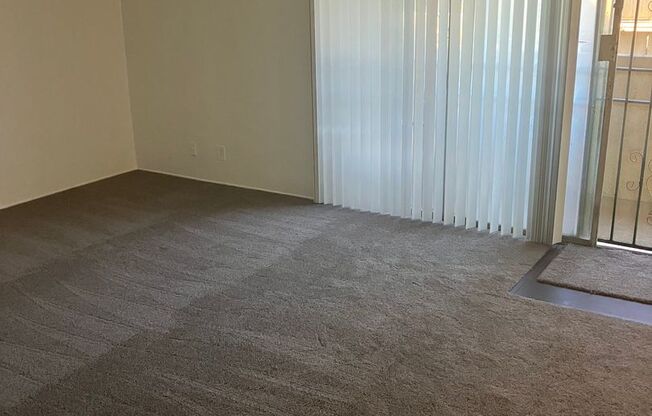 2 beds, 1 bath, 702 sqft, $2,200, Unit 305