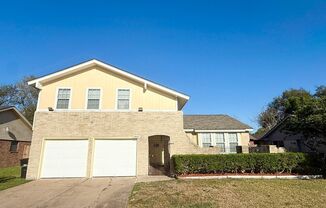 Spacious 2-story 3/2/2 home well maintained Kirkwood subdivision (Southbelt)