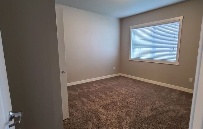 2 beds, 2 baths, $1,495, Unit 117