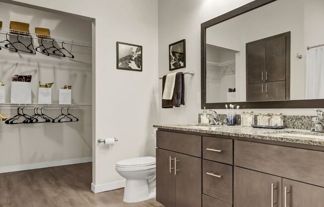 2 beds, 1 bath, 1,042 sqft, $1,872, Unit 246