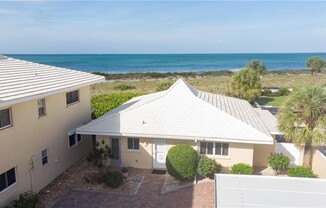 1200 TARPON CENTER DRIVE