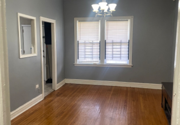 7642 S EGGLESTON AVE