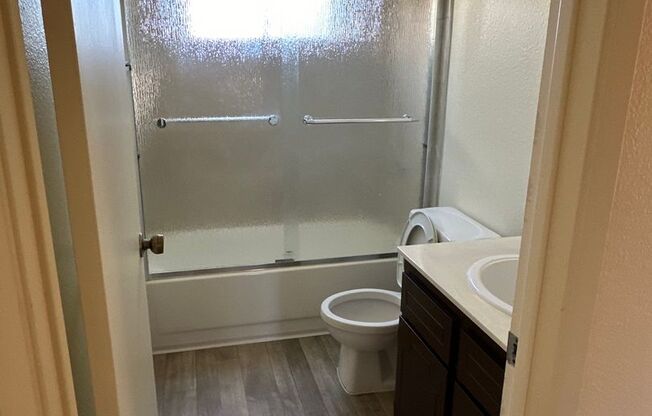 Adorable Rancho 3/2~~! Please see entire add for viewings!!