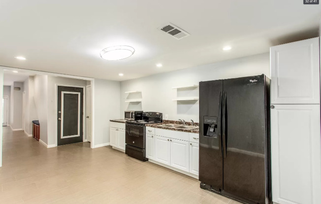 2141 DAYRON CIR
