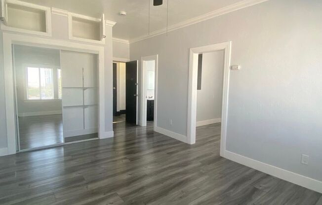 2415 E 53RD LLC
