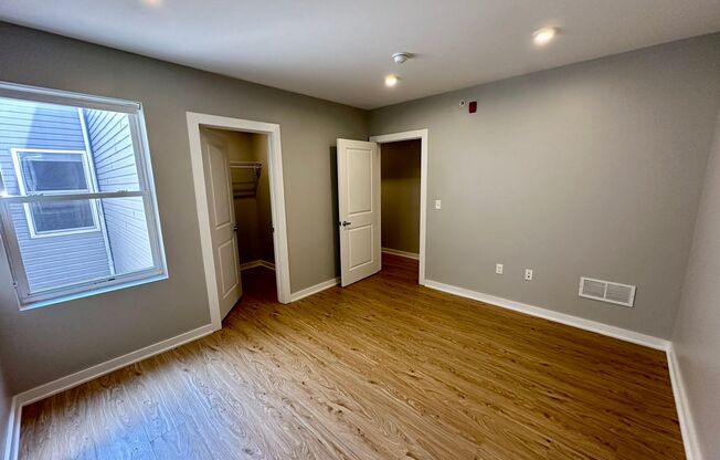 2 beds, 2 baths, 900 sqft, $2,050, Unit 3D