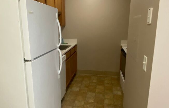 1 bed, 1 bath, 673 sqft, $1,009, Unit 12753S