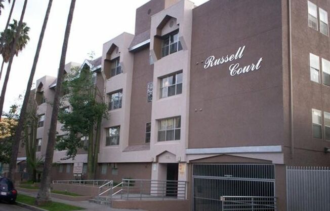 Russell Court Apartments
