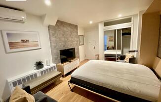 Studio, 1 bath, $2,650, Unit 2H