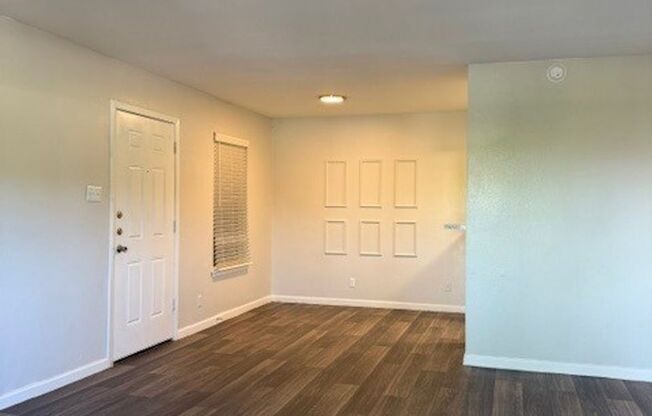 2 beds, 2 baths, 931 sqft, $1,195, Unit 02-0216