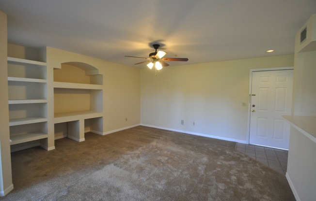 2 beds, 1 bath, $1,700