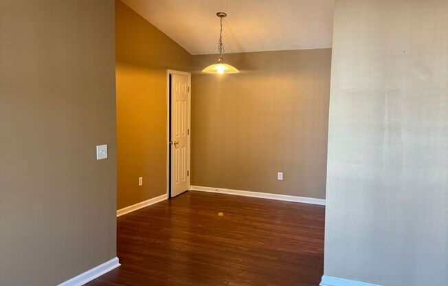 2 beds, 2 baths, $1,350