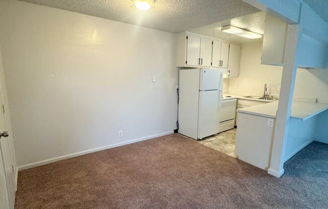 2 beds, 1.5 baths, 900 sqft, $1,425, Unit Unit 1