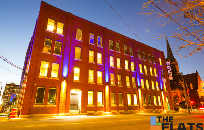 Studio, 1 bath, 350 sqft, $1,365, Unit 209