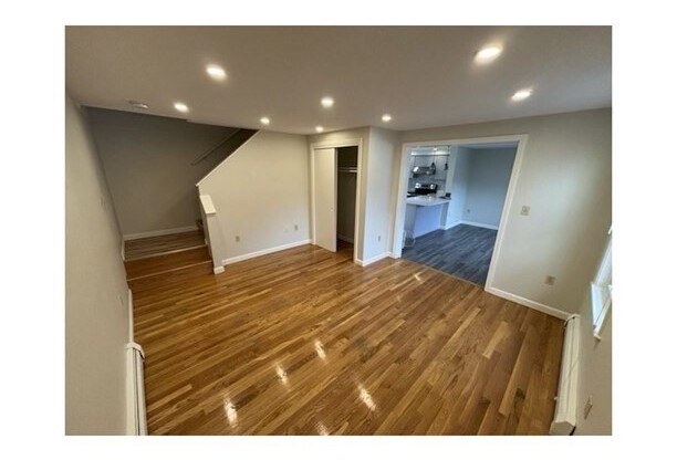 172 B CHARLES ST