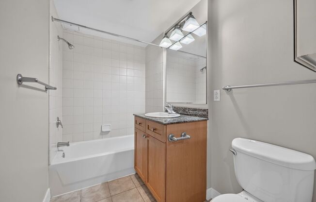 2 beds, 2 baths, $3,200, Unit Unit 806