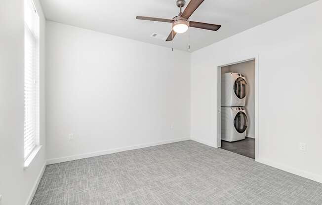 Large one and two bedroom apartment homes with amazing finishes. Washers and dryers included at Pinnacle Heights Apartments in Rogers, Arkansas.