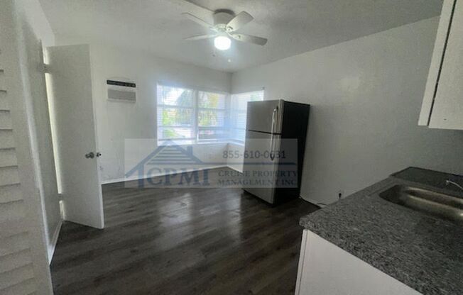 Studio, 1 bath, 540 sqft, $1,395, Unit 16