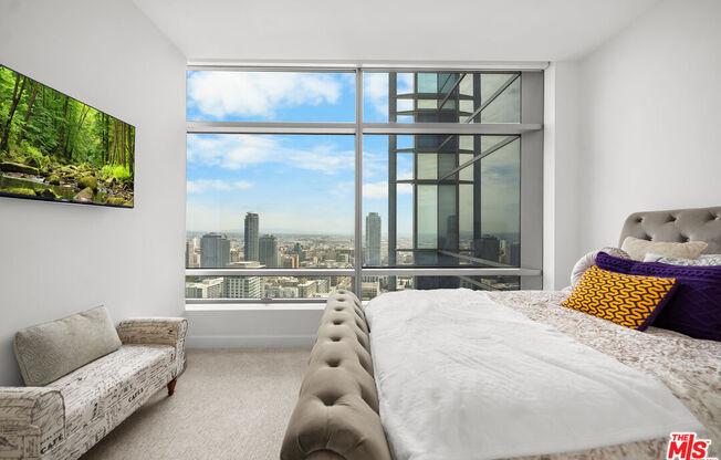 2 beds, 3 baths, 1,700 sqft, $9,500, Unit 37K