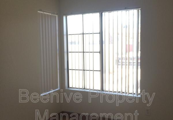 2455 E BROADWAY RD