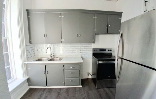 1 bed, 1 bath, 1,000 sqft, $1,050, Unit Apt 2A