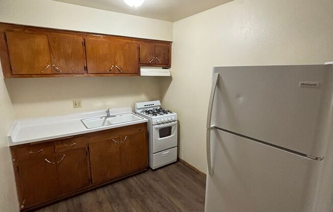 2830 W. Bobolink Ave.