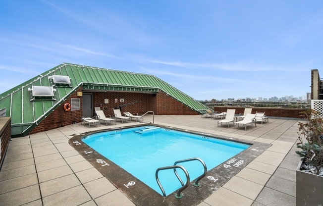 1 bed, 1 bath, 684 sqft, $2,450, Unit 405