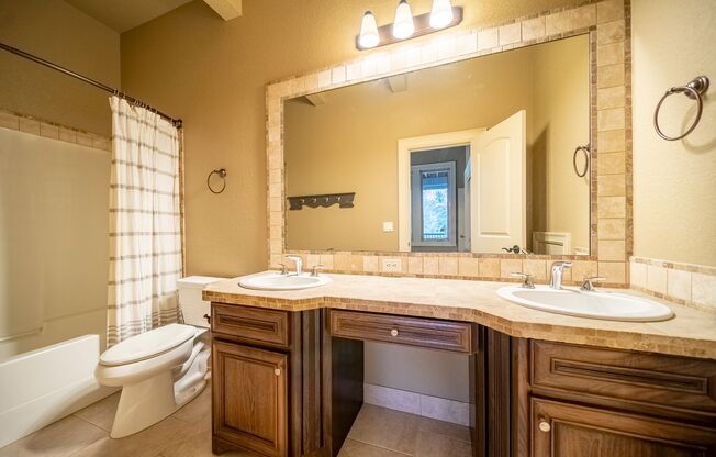 4 beds, 3.5 baths, $4,895