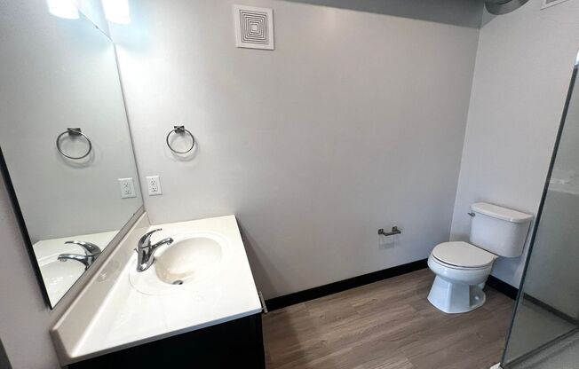 Studio, 1 bath, 582 sqft, $1,175, Unit 202