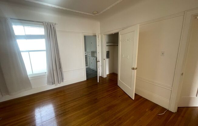 1 bed, 1 bath, $2,850, Unit 6