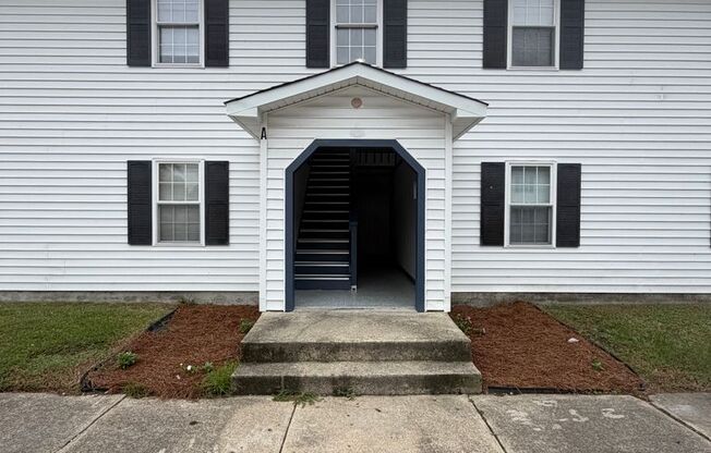 2 beds, 1 bath, 750 sqft, $1,045, Unit B-505B3