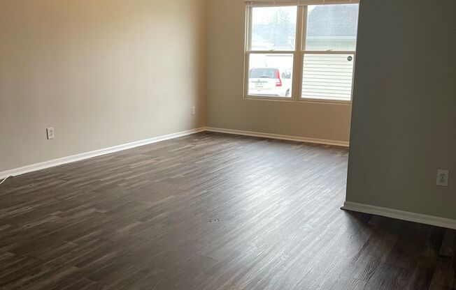 Introducing a charming 3 bedroom, 1.5 bathroom home for rent in Columbus, OH!