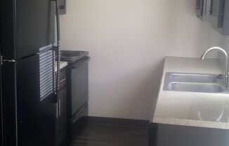 2 beds, 1.5 baths, 1,032 sqft, $1,800, Unit 8B