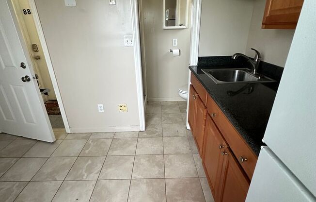 1 bed, 1 bath, 250 sqft, $1,550, Unit 8838