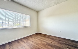 1254 W 110 ST
