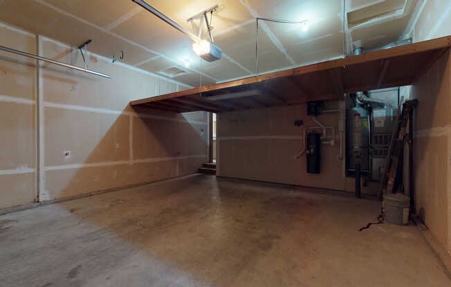 3 beds, 2.5 baths, $3,400