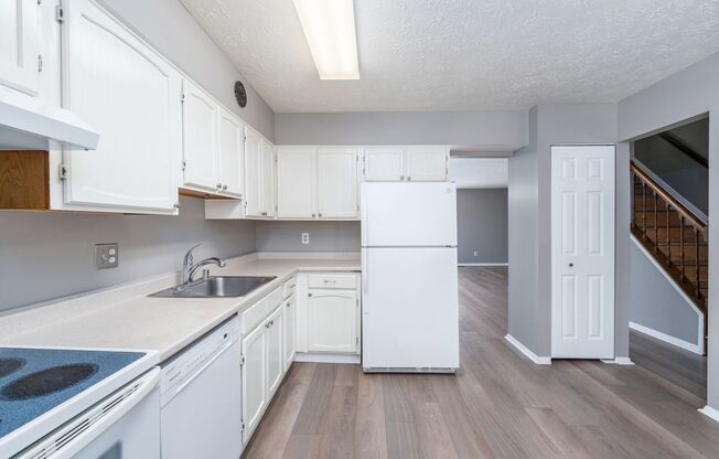 27 Sylvan Park Ct./3 Bedroom, 2 Bath in Nottingham