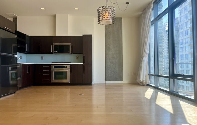 1 bed, 1 bath, 1,010 sqft, $3,400, Unit 1704