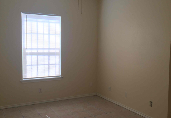 7644 WINDSOR OAKS