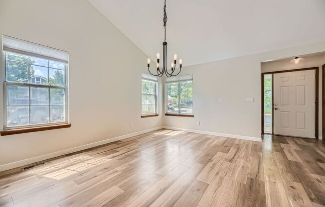 Beautifully Remodeled 3 Bed/2 Bathroom Home in Roxborough Neighborhood! Available NOW!