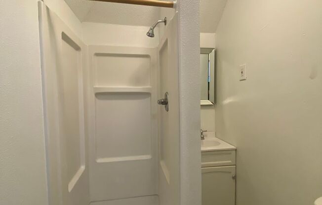 1 bed, 1 bath, 750 sqft, $750, Unit Unit 3