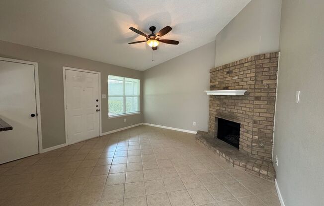 215 Greenlawn