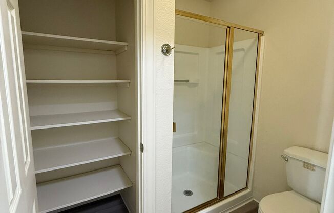 2 beds, 2 baths, 1,097 sqft, $1,980