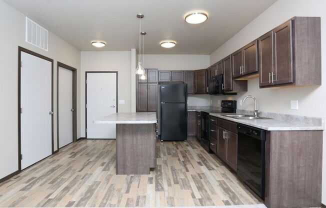 2 beds, 2 baths, 984 sqft, $995, Unit 105